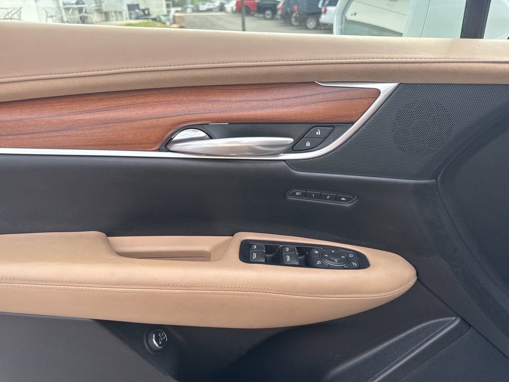 2018 Cadillac XT5 Platinum AWD