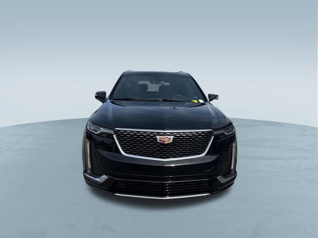 2025 Cadillac XT6 Luxury