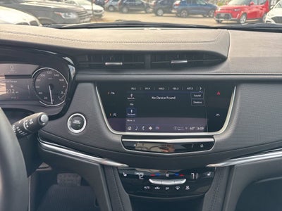 2025 Cadillac XT6 Luxury