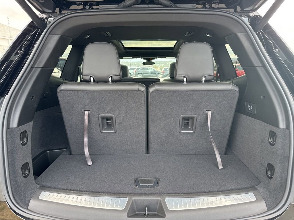 2025 Cadillac XT6 Luxury