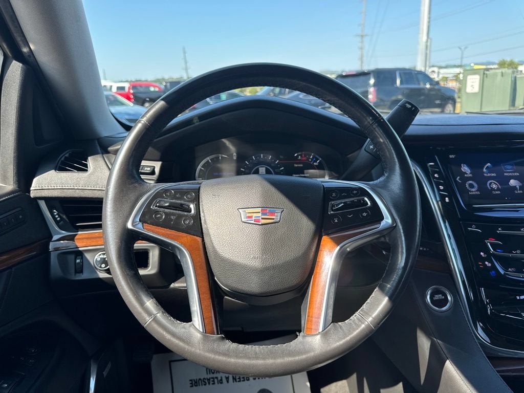 2020 Cadillac Escalade Luxury