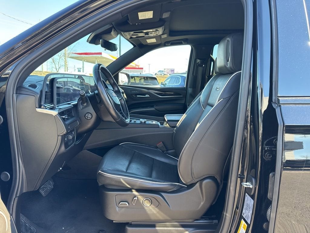 2024 Cadillac Escalade Sport