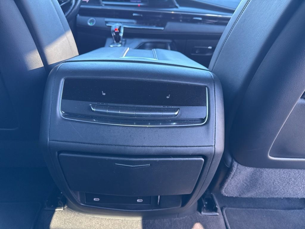 2024 Cadillac Escalade Sport