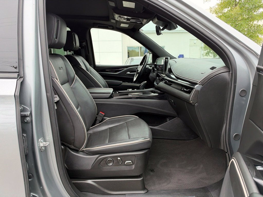 2024 Cadillac Escalade ESV Sport