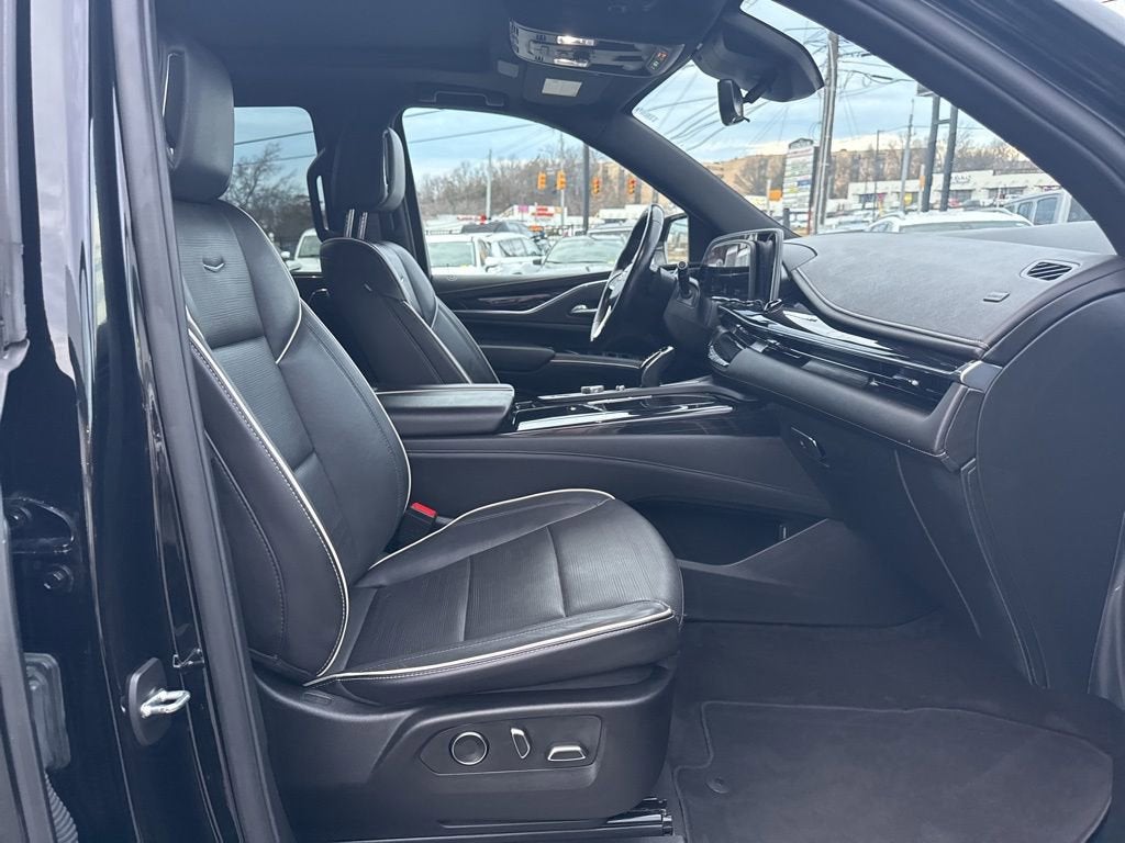 2024 Cadillac Escalade Sport