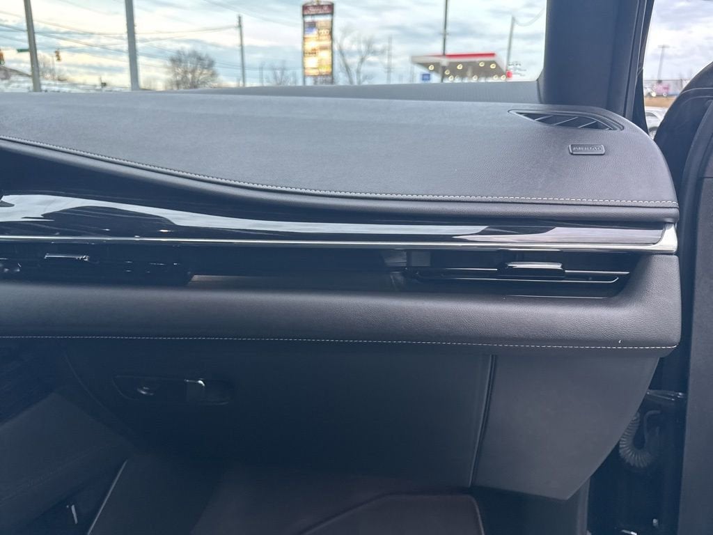 2024 Cadillac Escalade Sport