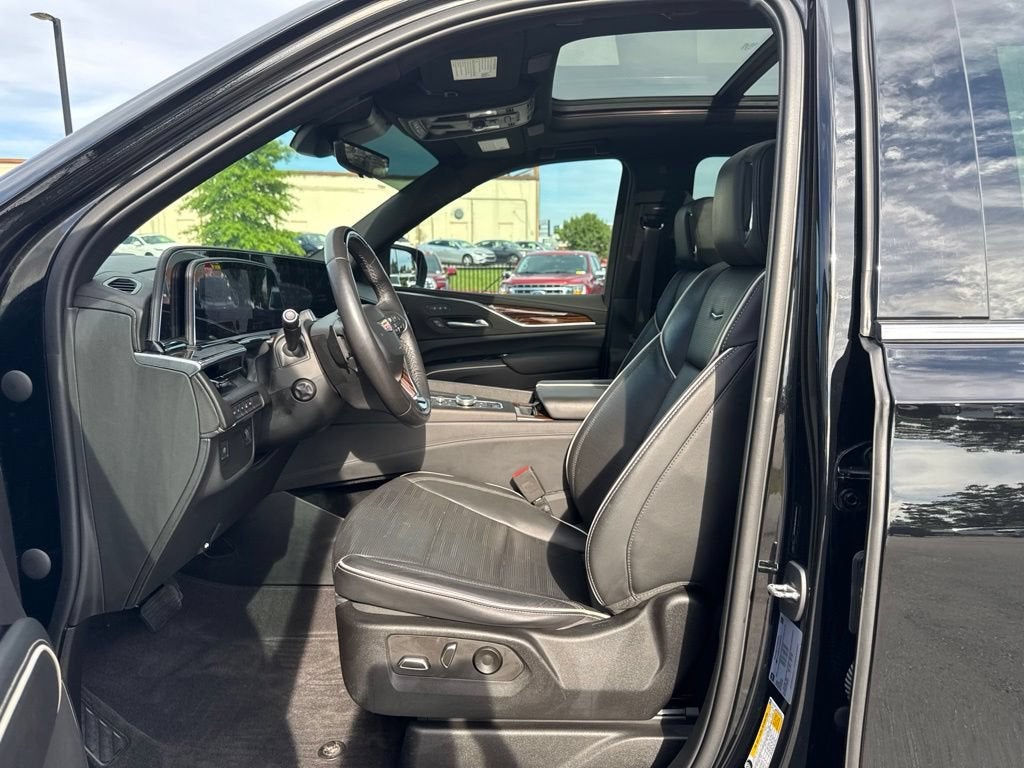 2023 Cadillac Escalade ESV Premium Luxury
