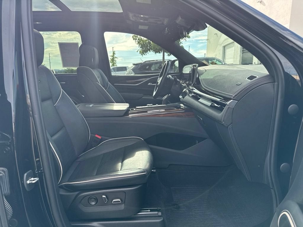 2023 Cadillac Escalade ESV Premium Luxury
