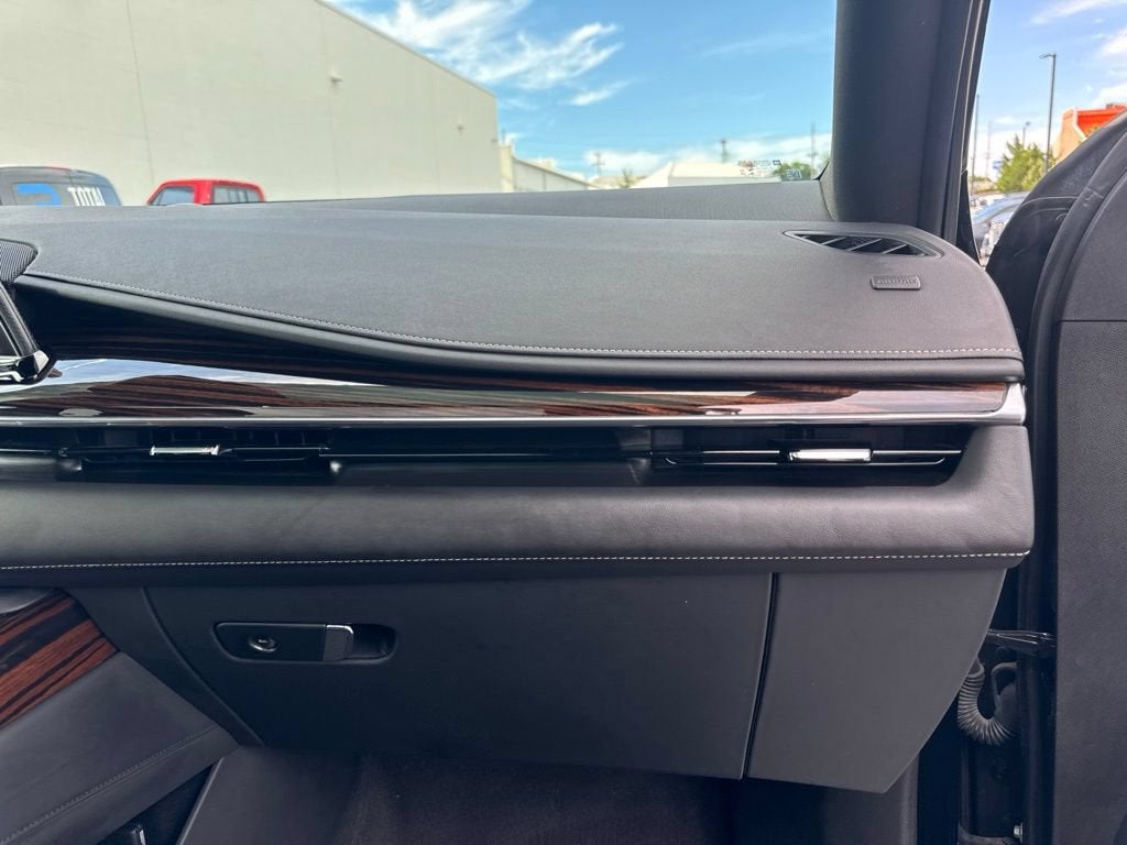 2023 Cadillac Escalade ESV Premium Luxury