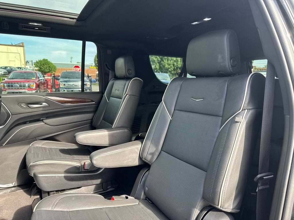 2023 Cadillac Escalade ESV Premium Luxury