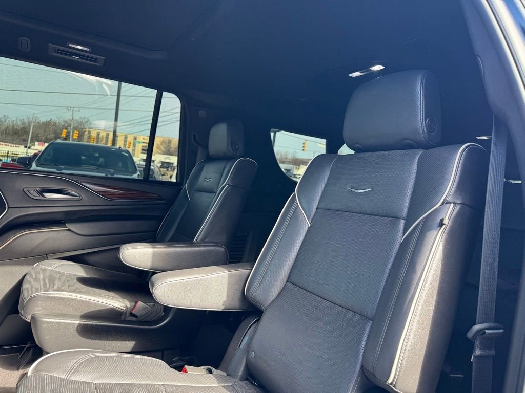 2024 Cadillac Escalade ESV Premium Luxury