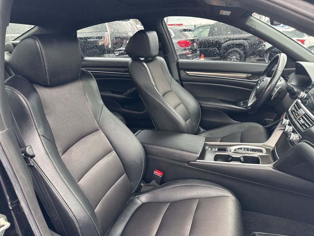 2019 Honda Accord Sedan Sport 2.0T