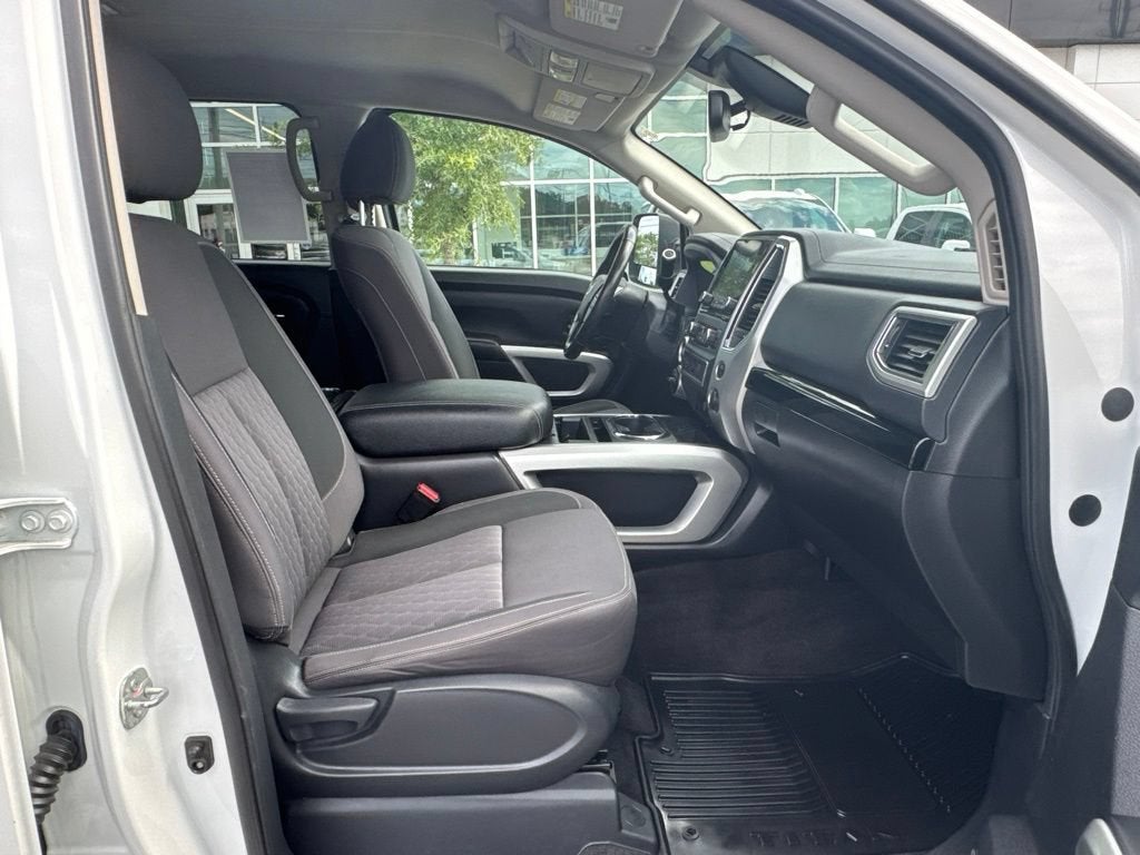 2021 Nissan Titan SV
