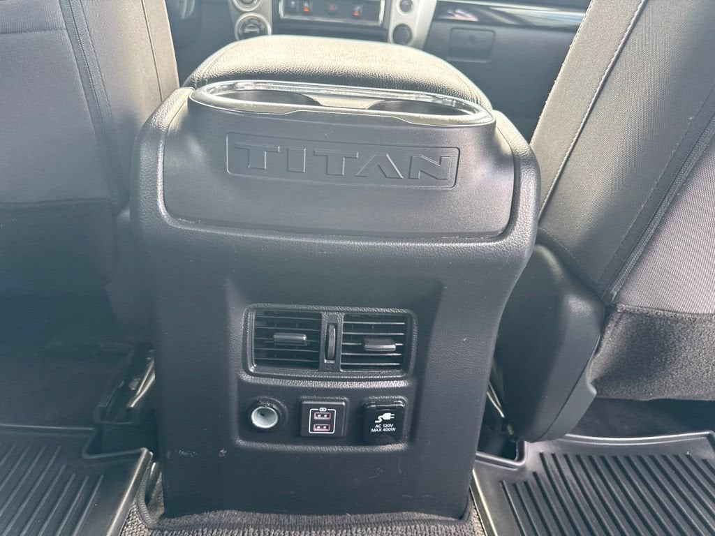 2021 Nissan Titan SV