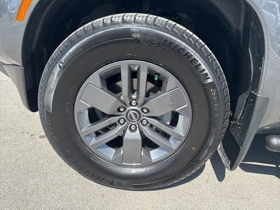 2025 Nissan Frontier SV