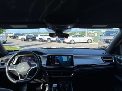2024 Volkswagen Atlas Cross Sport 2.0T SE w/Technology