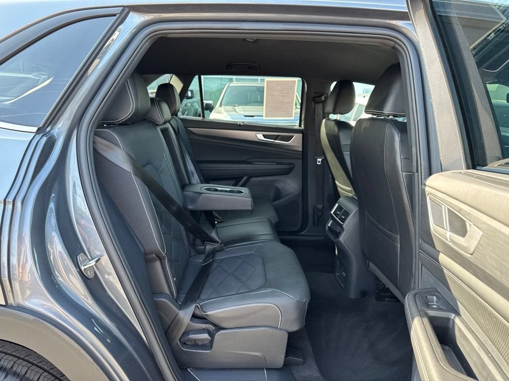 2024 Volkswagen Atlas Cross Sport 2.0T SE w/Technology