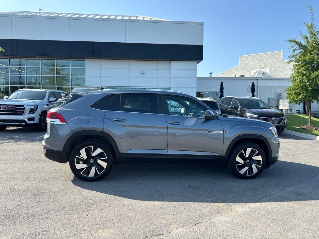 2024 Volkswagen Atlas Cross Sport 2.0T SE w/Technology