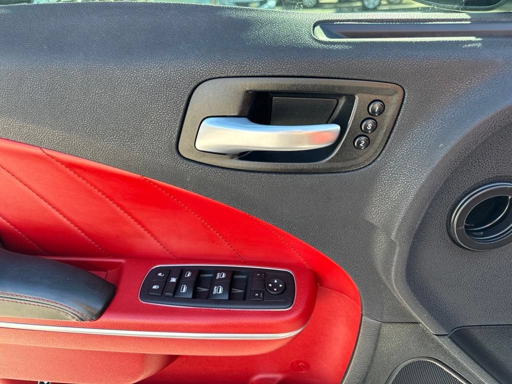 2016 Dodge Charger SXT