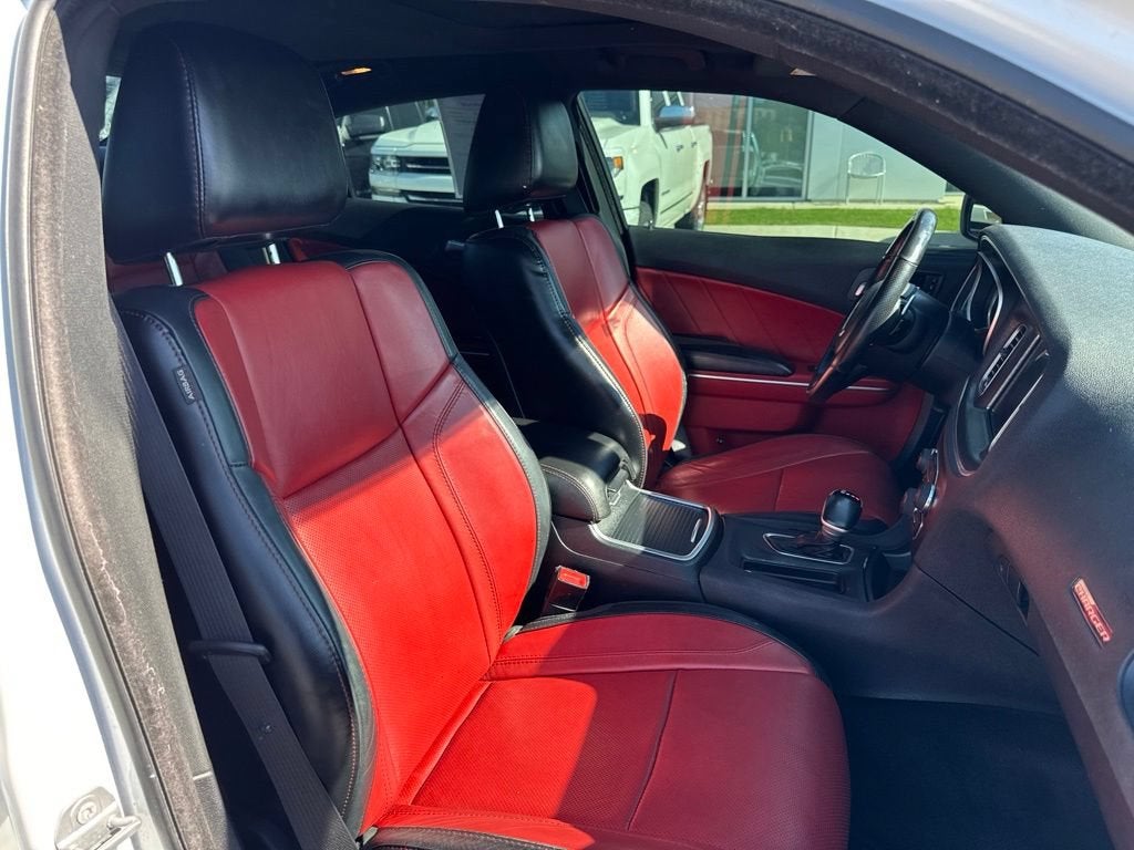 2016 Dodge Charger SXT