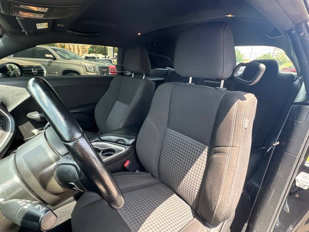 2022 Dodge Challenger SXT