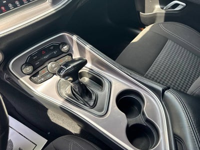 2022 Dodge Challenger SXT