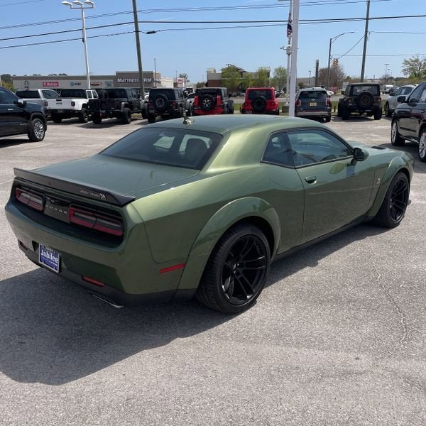 2023 Dodge Challenger R/T Scat Pack Widebody