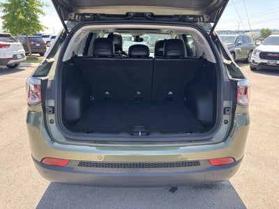 2020 Jeep Compass Latitude w/Sun/Safety Pkg