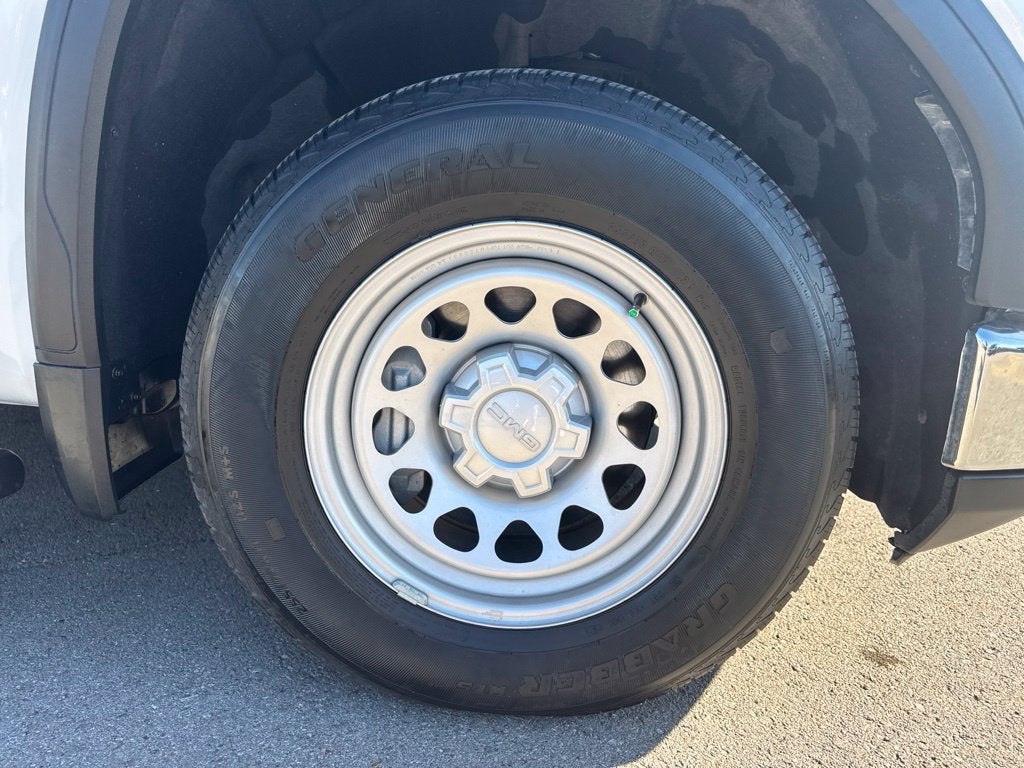 2023 GMC Sierra 1500 Pro