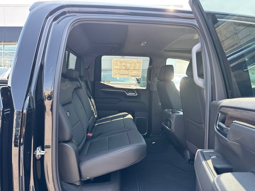 2026 GMC Sierra 1500 SLT - Photo 26