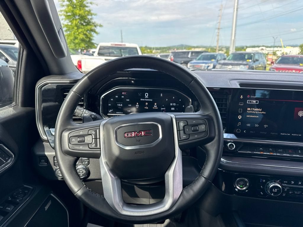 2024 GMC Sierra 1500 SLT