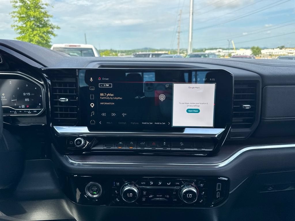 2024 GMC Sierra 1500 SLT