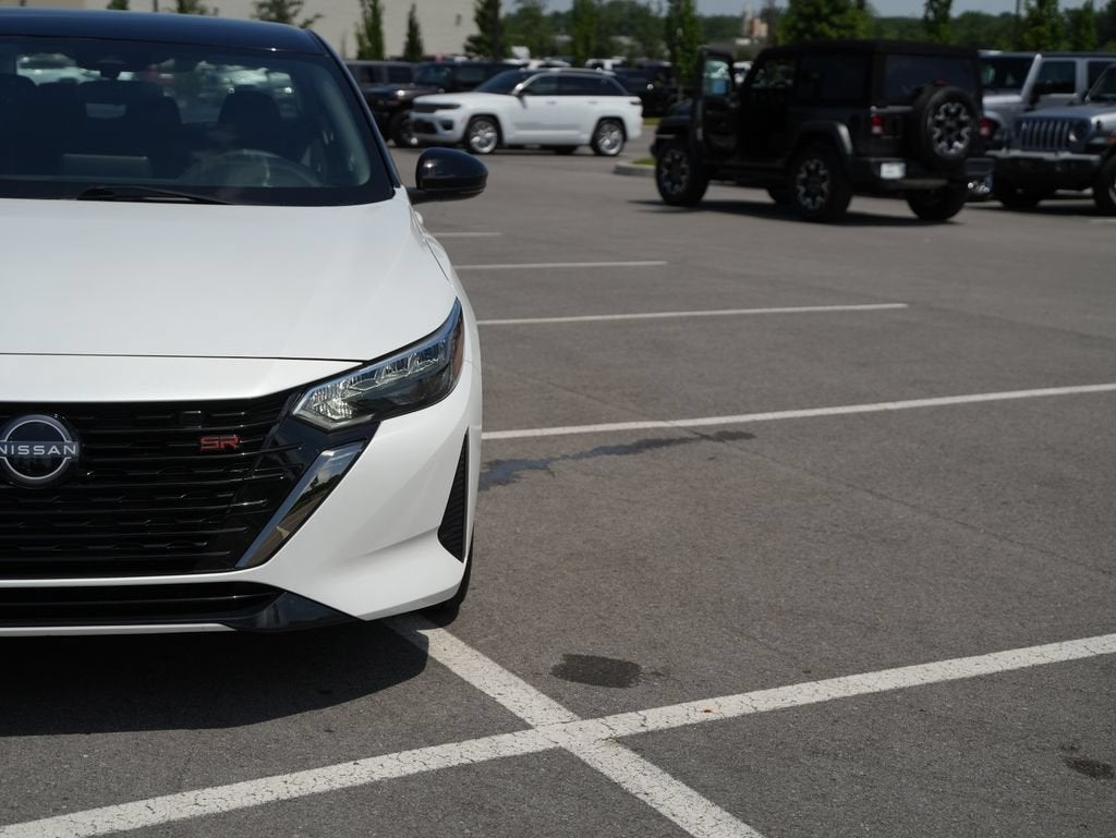 2025 Nissan Sentra SR