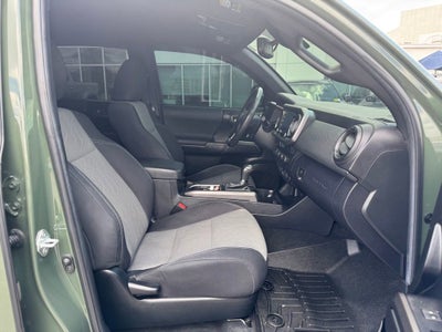 2022 Toyota Tacoma 4WD SR5