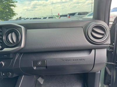 2022 Toyota Tacoma 4WD SR5