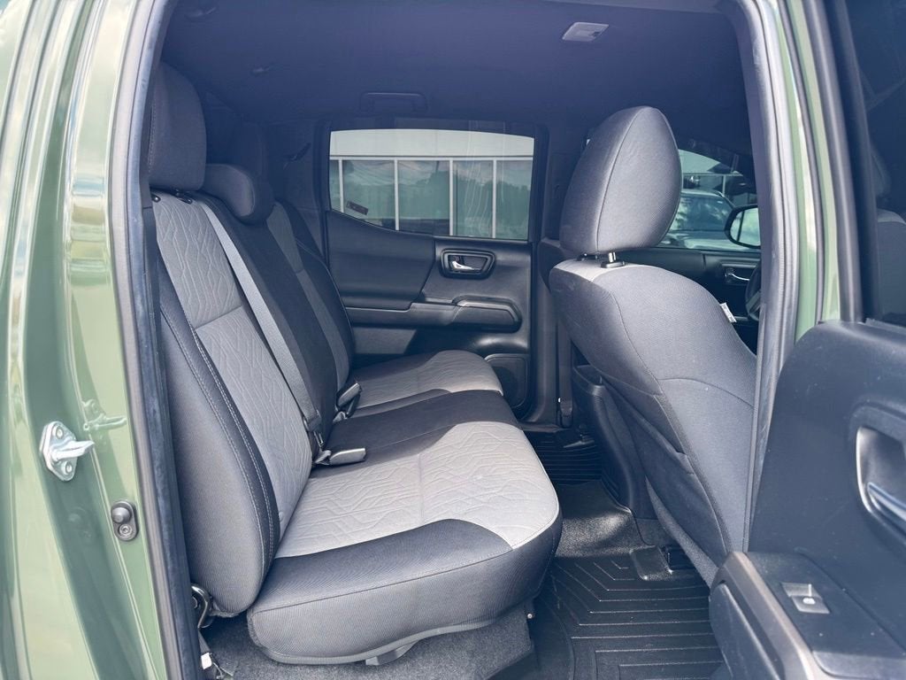 2022 Toyota Tacoma 4WD SR5