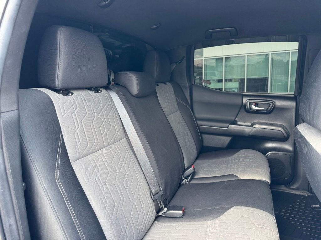 2022 Toyota Tacoma 4WD SR5