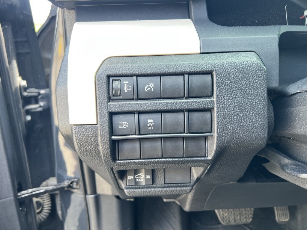 2024 Toyota Tacoma 4WD SR5