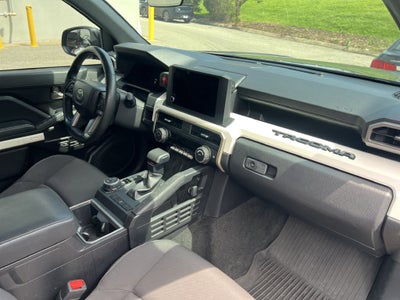 2024 Toyota Tacoma 4WD SR5