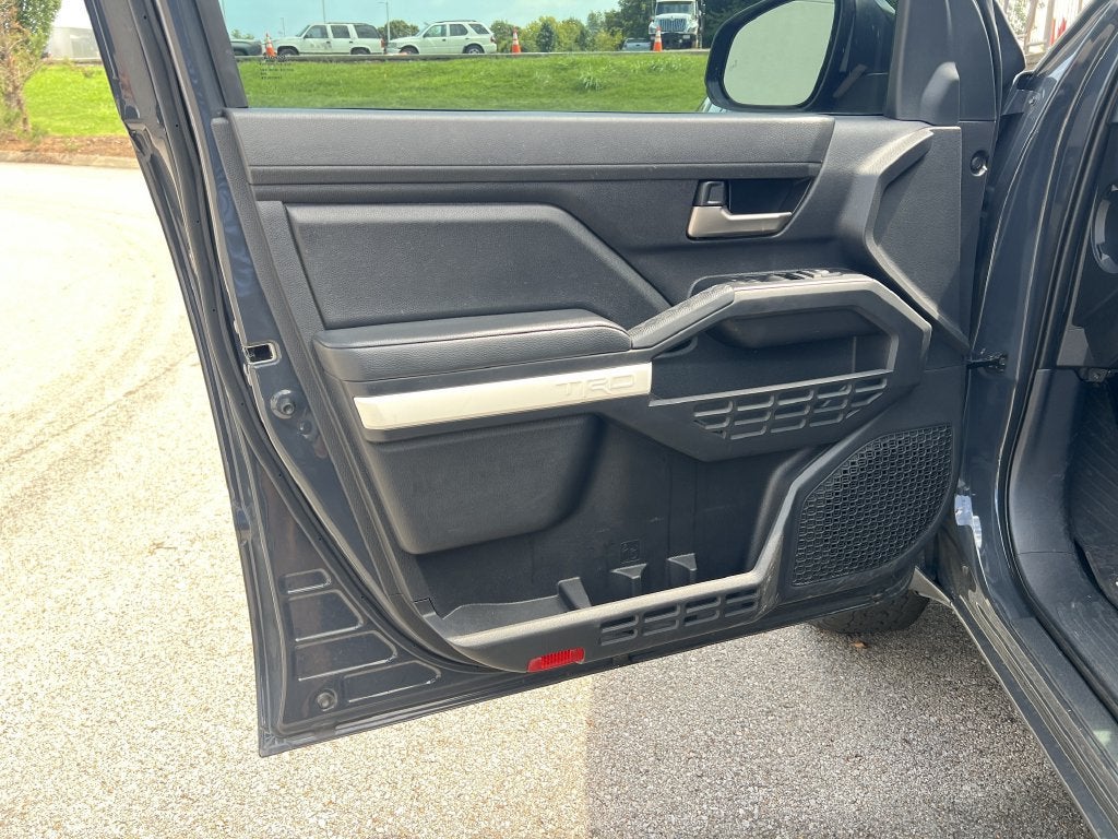 2024 Toyota Tacoma 4WD SR5