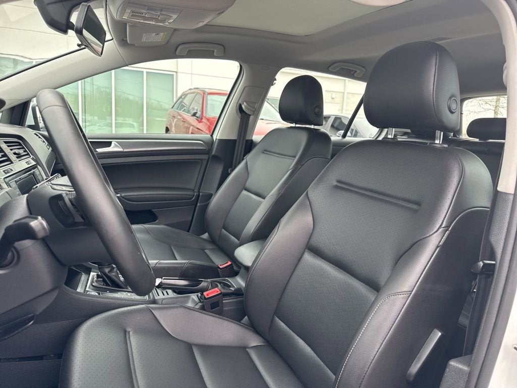 2021 Volkswagen Golf TSI