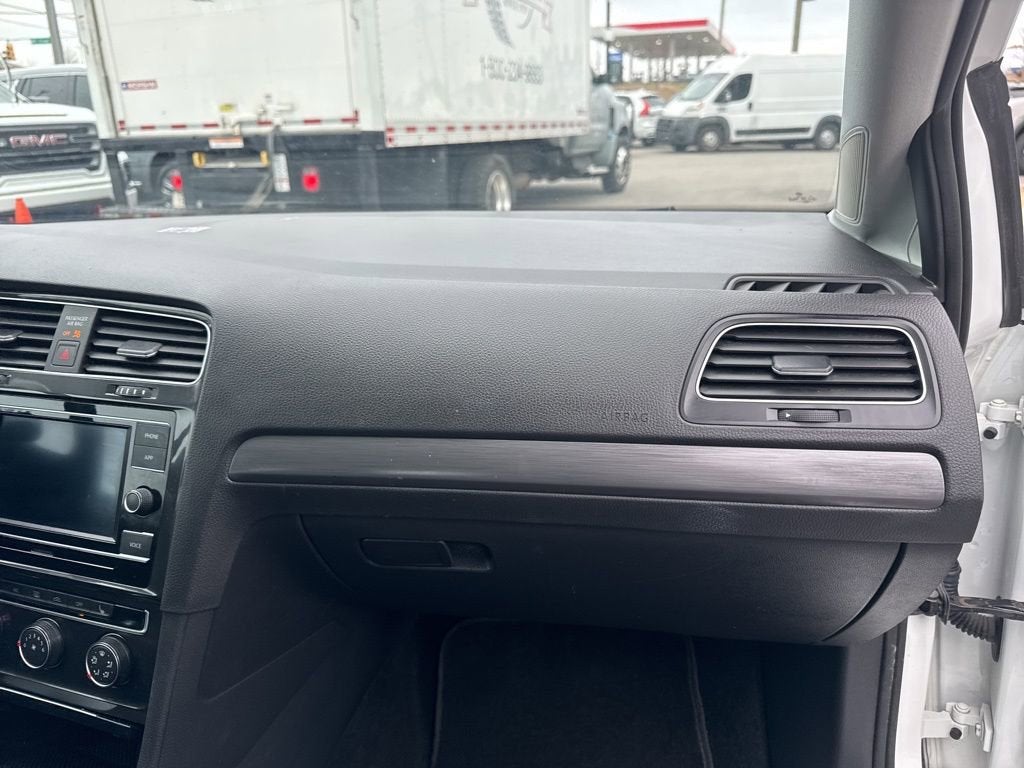 2021 Volkswagen Golf TSI