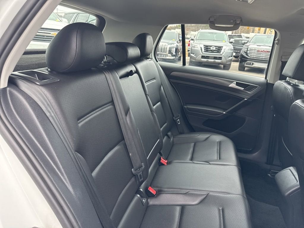 2021 Volkswagen Golf TSI