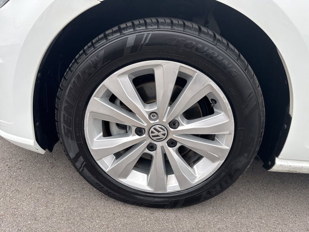 2021 Volkswagen Golf TSI