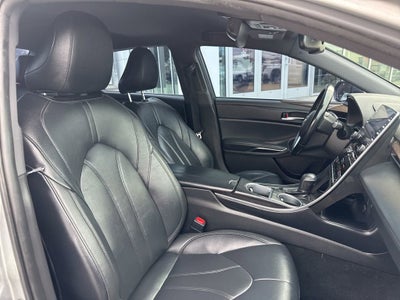 2020 Toyota Avalon XLE
