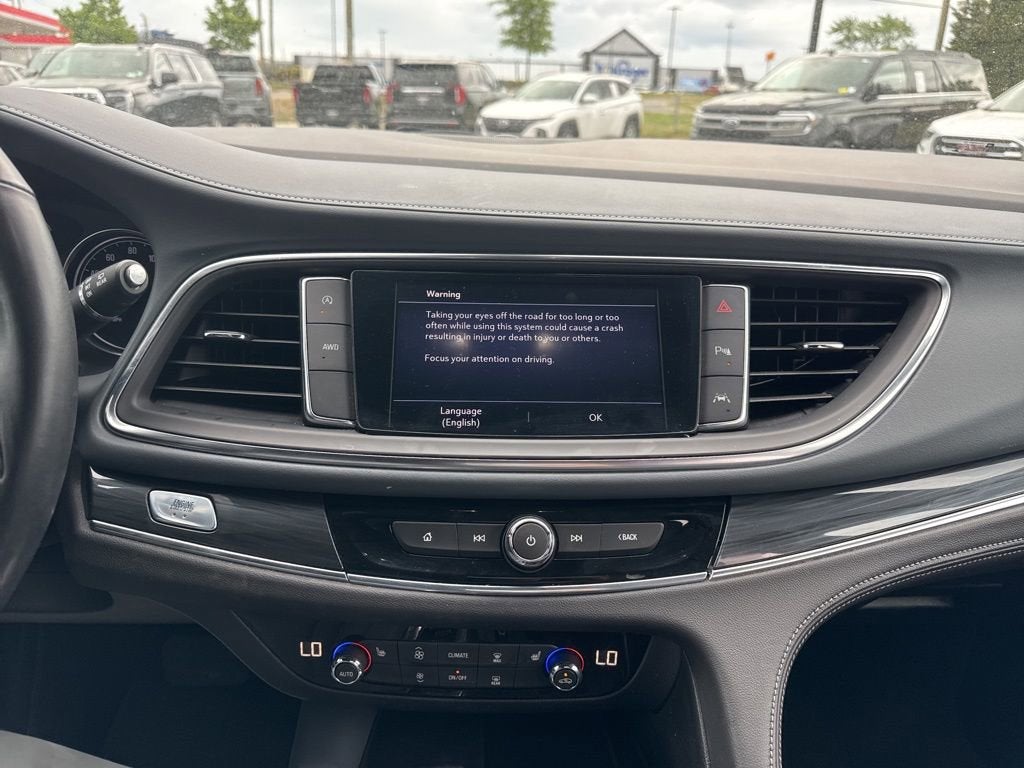 2024 Buick Enclave Essence