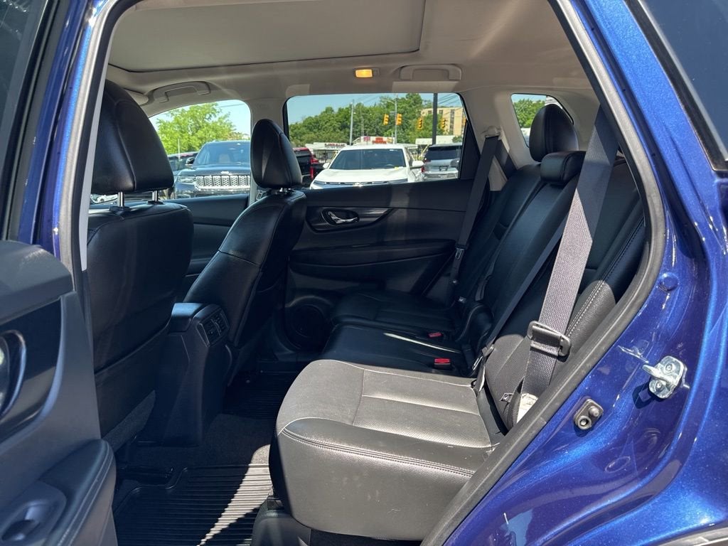 2017 Nissan Rogue SL