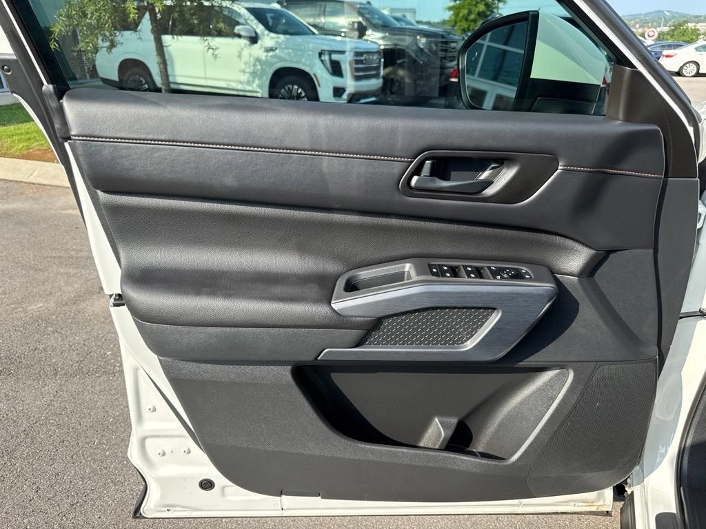 2025 Nissan Pathfinder Rock Creek