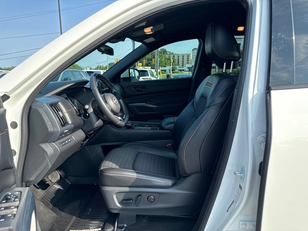 2025 Nissan Pathfinder Rock Creek