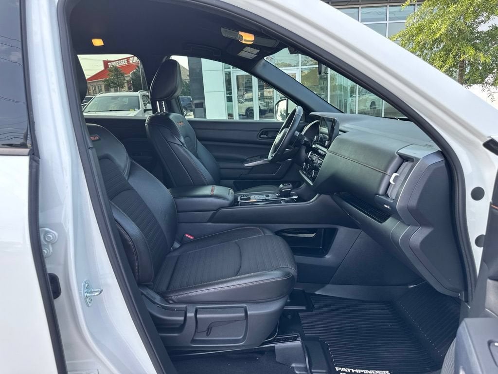 2025 Nissan Pathfinder Rock Creek